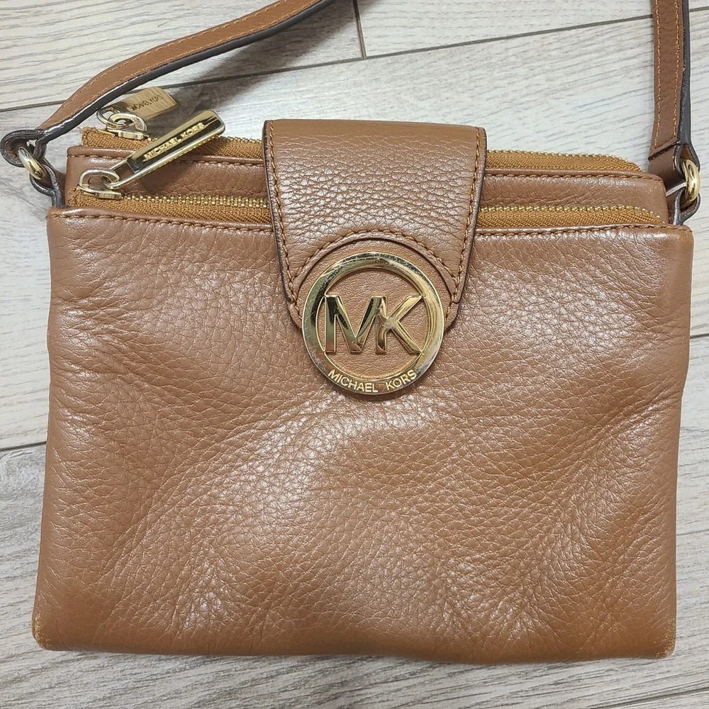 Michael Kors Womens Crossbody Bag Purse Small Acorn Brown Pebble Leather 8”x6”